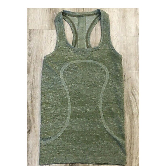 Lululemon tank top - Picture 5 of 5